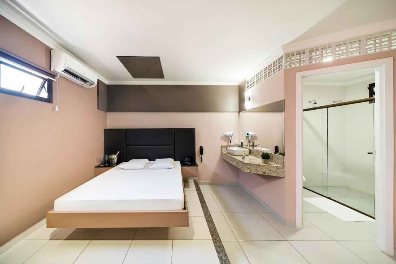 Savanas Motel Понта-Гросса Экстерьер фото